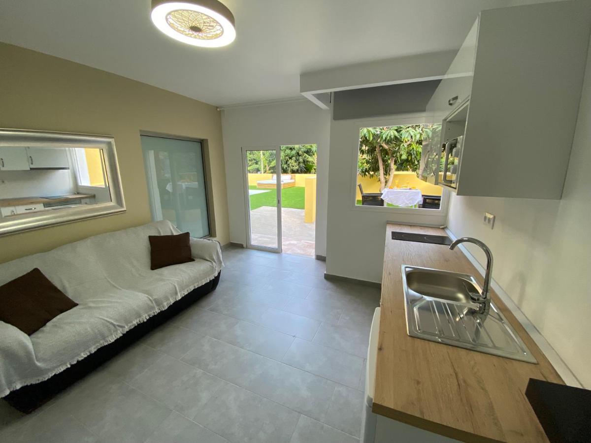Sunny Carmelito Deluxe Apartment Mogan Bagian luar foto