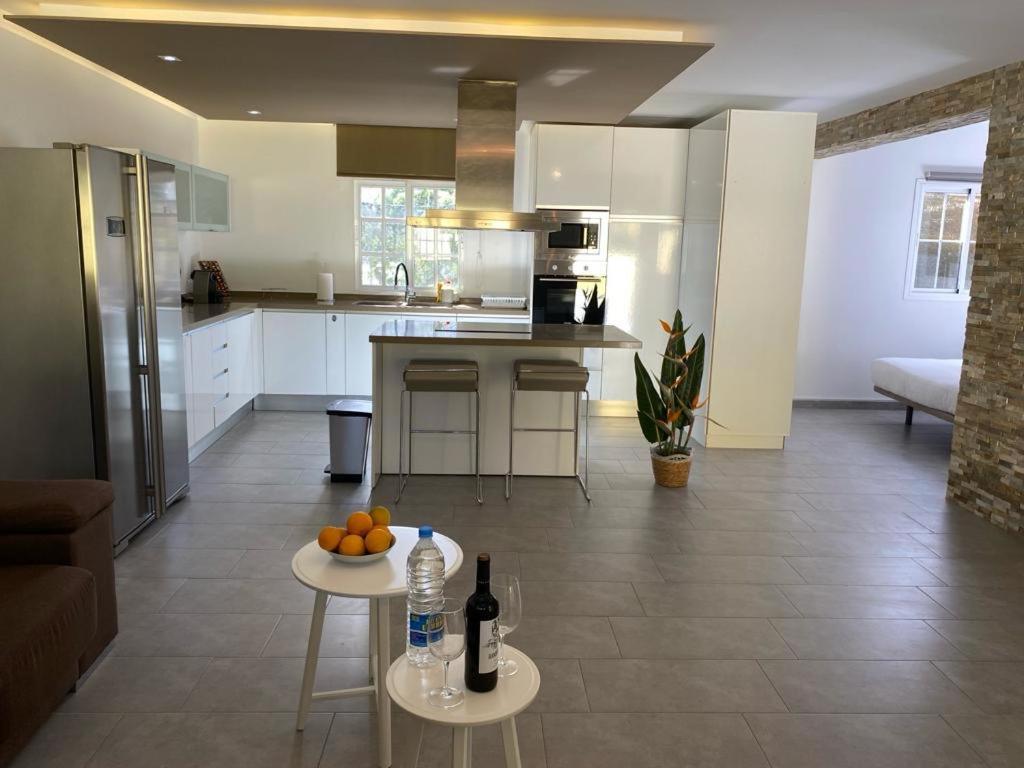 Sunny Carmelito Deluxe Apartment Mogan Bagian luar foto